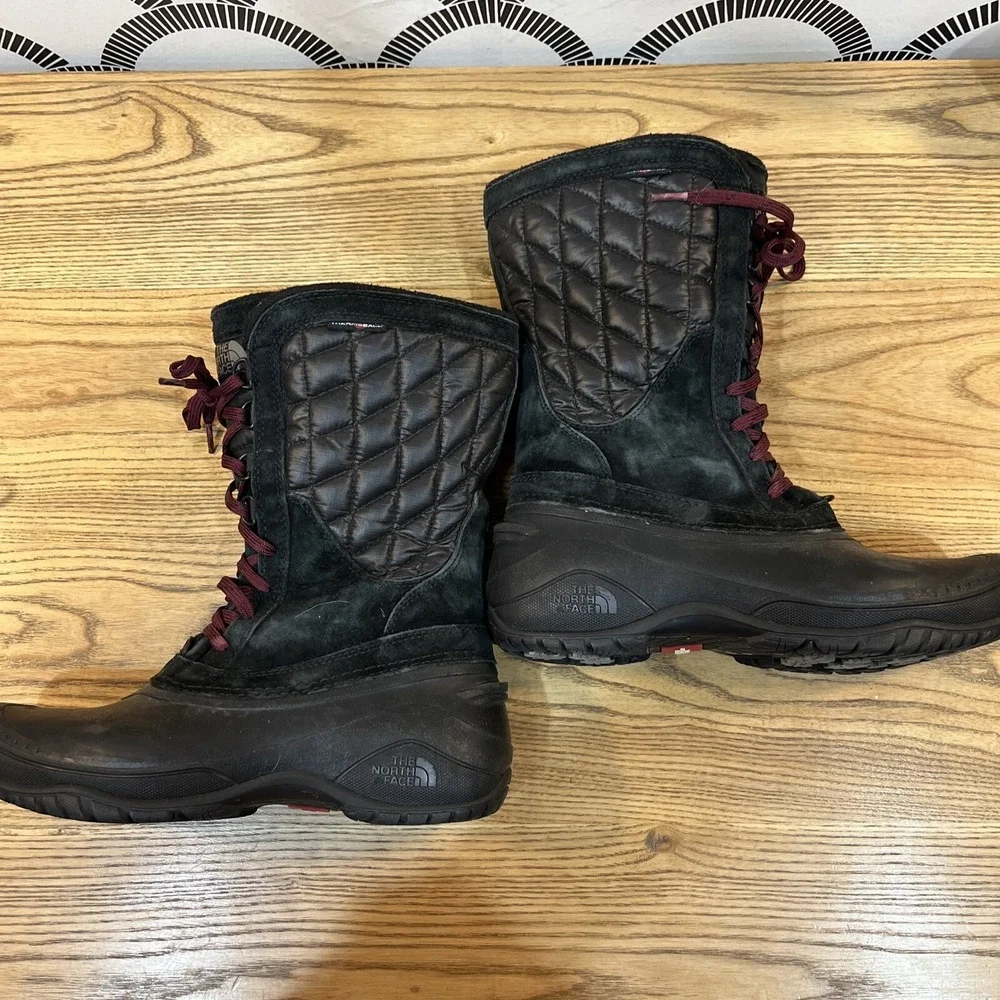 NORTH FACE Thermoball Utility Mid Insulated Boot Black‎ Deep Garnet Women's 7.5